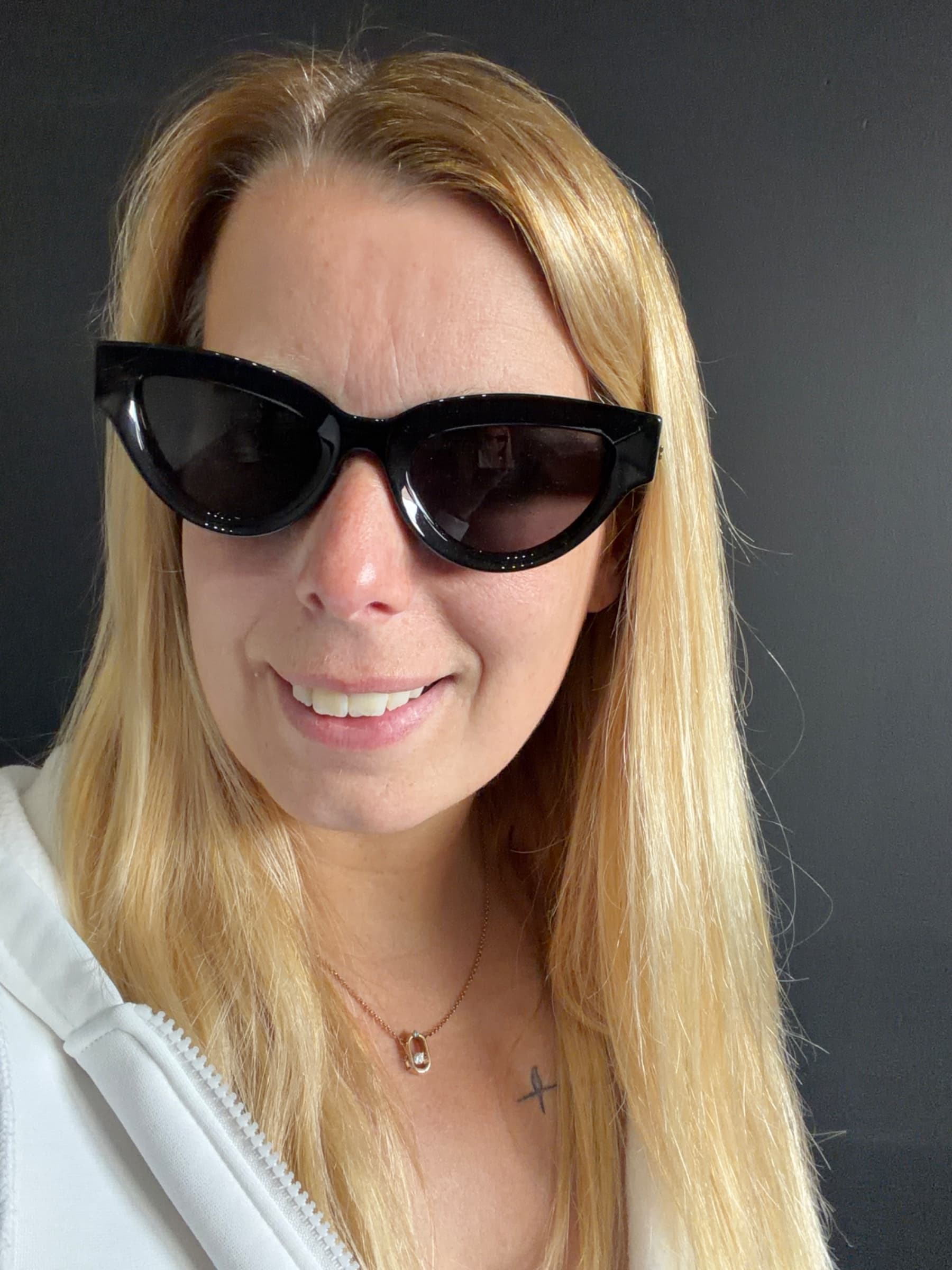 Bottega Veneta Bottega Veneta Cat-Eye Sunglasses Black